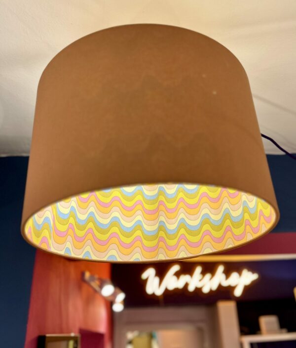 Groovy Baby, Double sided shade