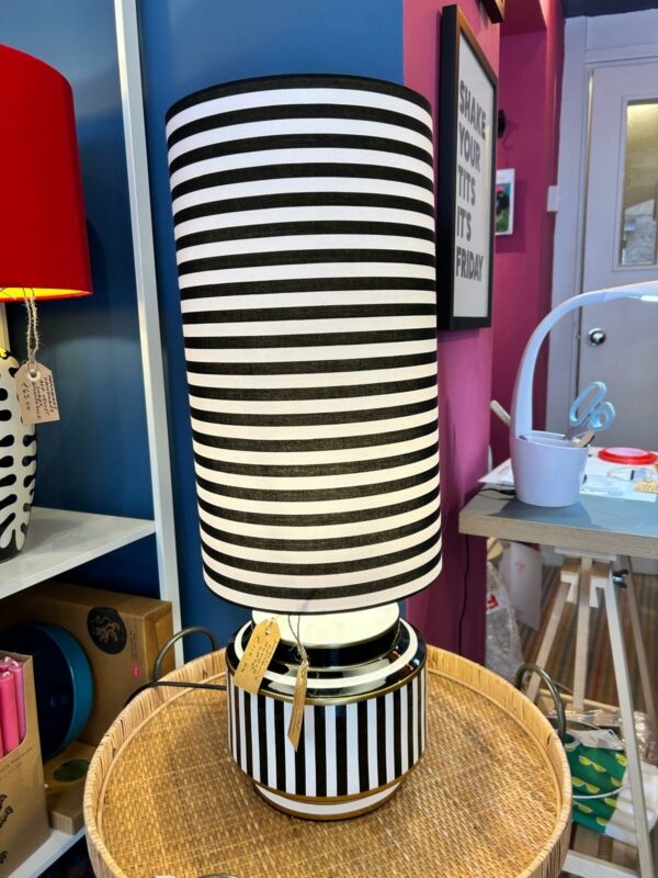Monochrome Stripe, white interior